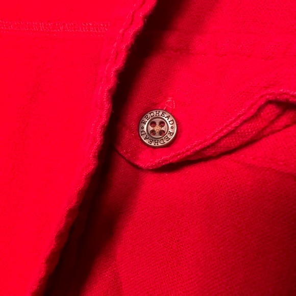LONG-SLEEVE BUTTON DOWN IN RED XLT - Picture 3 of 4